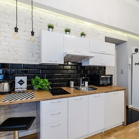 Standard Apartment On 6 Sierpnia Łódź Kültér fotó