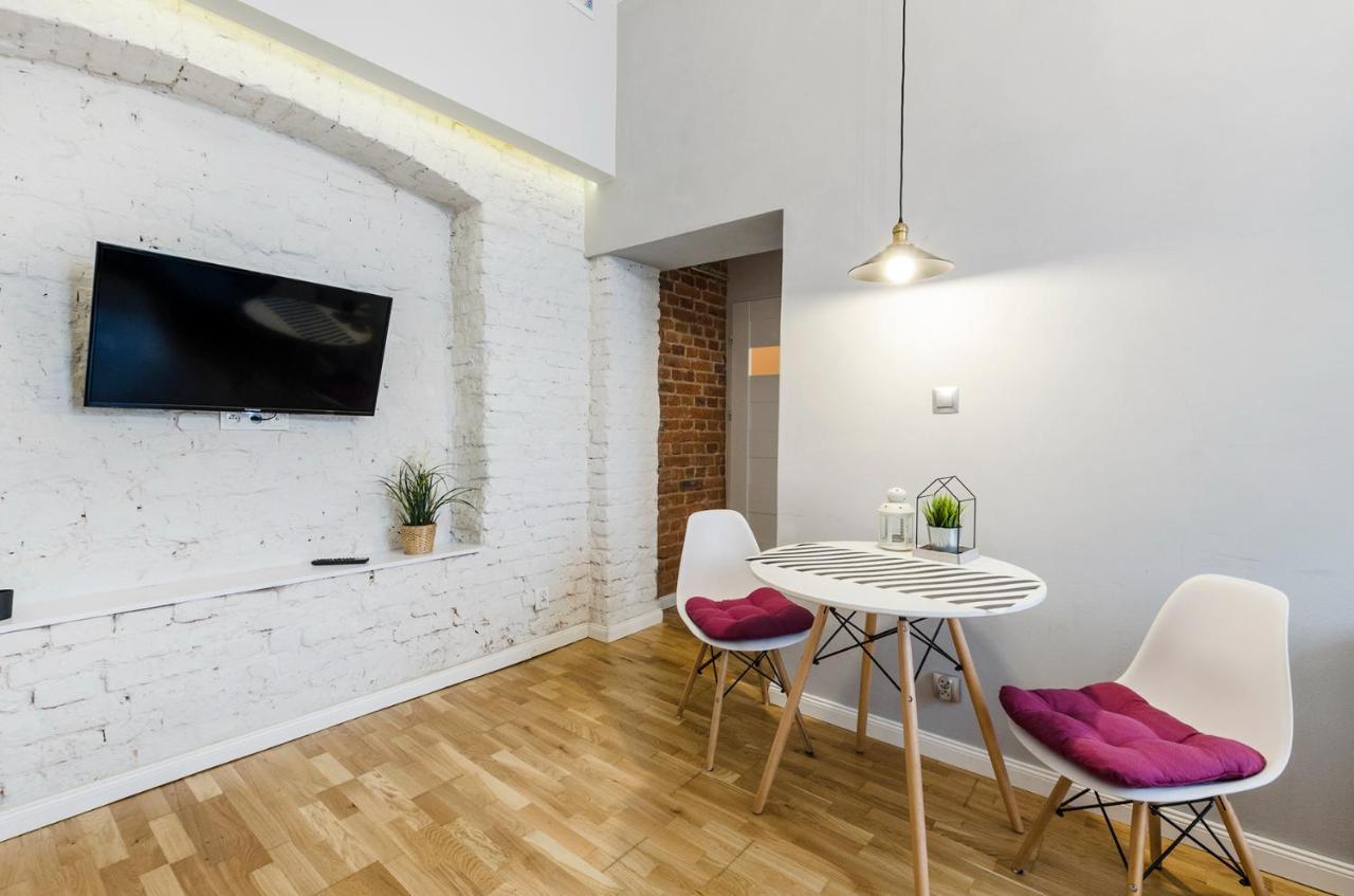 Standard Apartment On 6 Sierpnia Łódź Kültér fotó