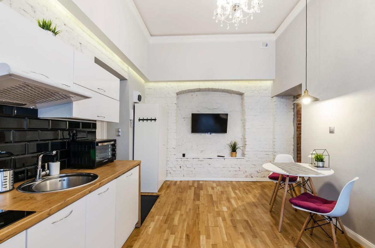 Standard Apartment On 6 Sierpnia Łódź Kültér fotó